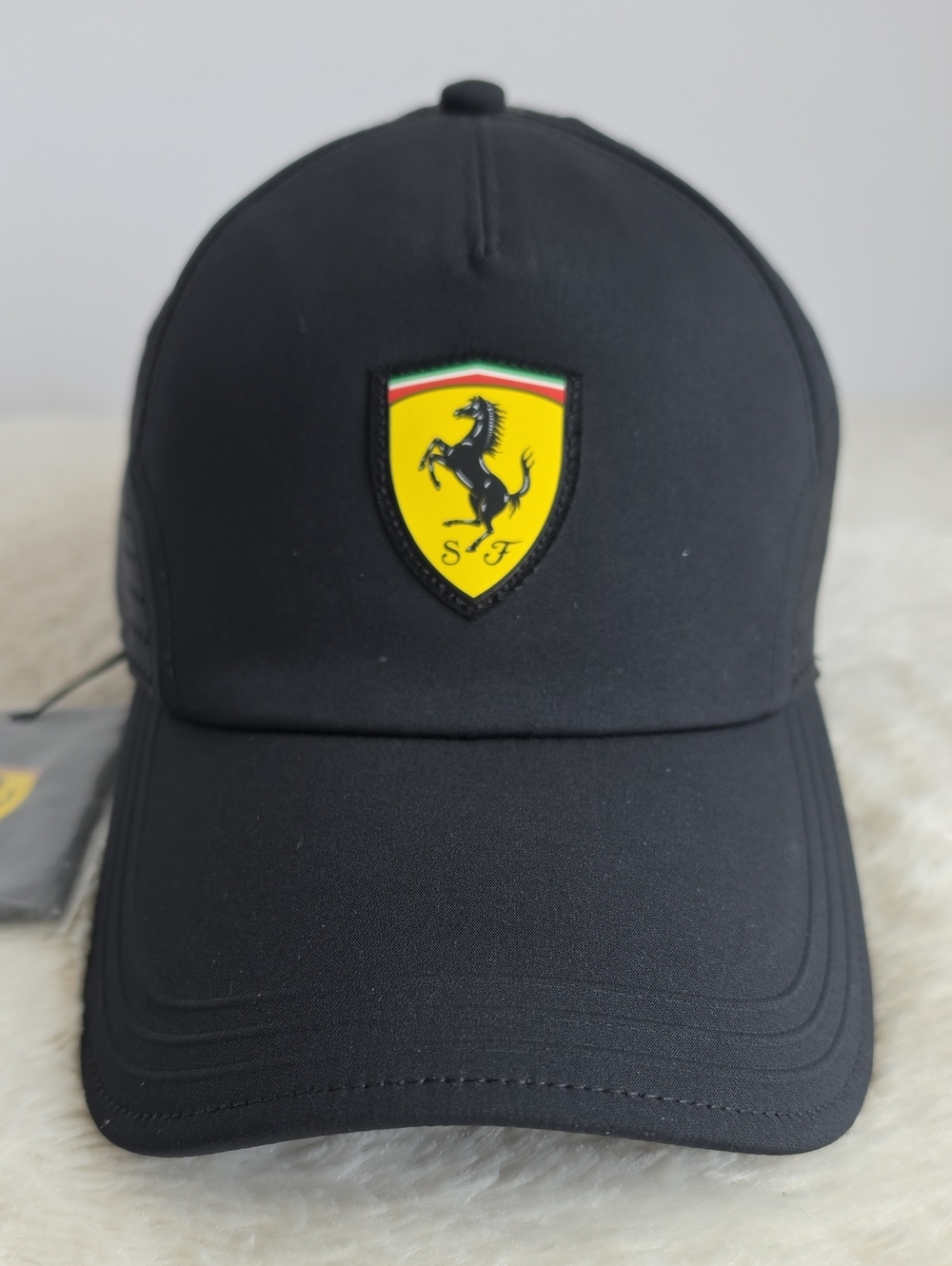 ​NWT Official Scuderia Ferrari Black Baseball Cap Shield Logo OS